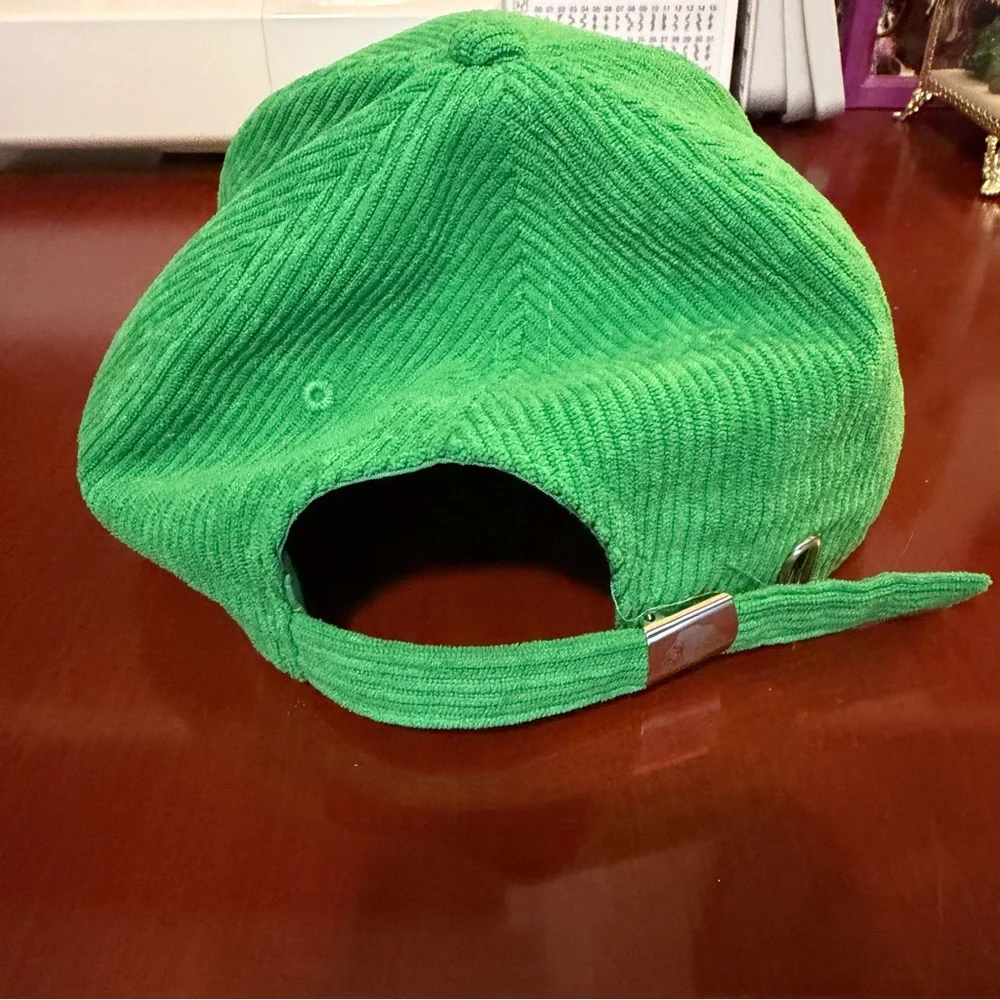 Constellation Chicago Blackhawks Green Corduroy Embroidered NHL Hockey Cap - Picture 2 of 4